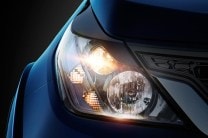  The Tata Hexa is offered with a 'smoked' dual headlamp unit with projector beams. The higher versions also have LED DRLs (Daytime Running Lamps) 