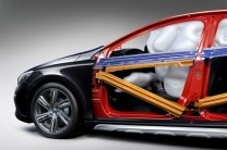  Inflated Knee Airbag, Inflatable Curtain (IC), Side Airbag and Safety Cage with different grades of high-strength steel add to the safety quotient. 