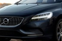  The Volvo V40 has automatic headlamps as standard across all its variants. 