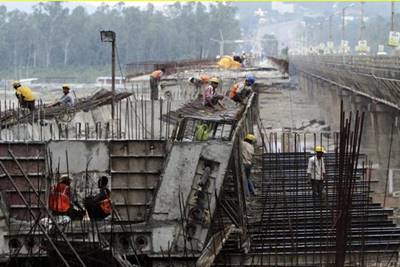 Highways construction/ widening was one area that witnessed about 10 per cent growth in the first half of the current fiscal.(Reuters) Highways construction/ widening was one area that witnessed about 10 per cent growth in the first half of the current fiscal.(Reuters)