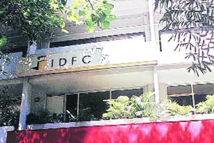 IDFC Bank puts up for sale loans worth Rs 4,000 cr to Essar Power, Unitech and Ruchi Soya to ARCs IDFC Bank puts up for sale loans worth Rs 4,000 cr to Essar Power, Unitech and Ruchi Soya to ARCs