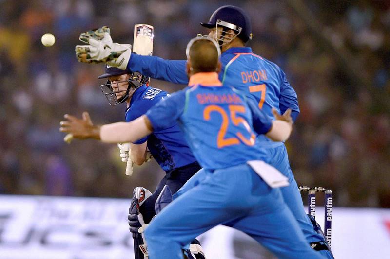 india vs england, indvseng, india vs england odi, cricket, india, england, cuttack odi, yuvraj singh, ms dhoni, virat kohli