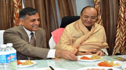 FM Arun Jaitley participated in the preparation of 'Halwa' and ate it with senior officials of the ministry. (Twitter) FM Arun Jaitley participated in the preparation of 'Halwa' and ate it with senior officials of the ministry. (Twitter)