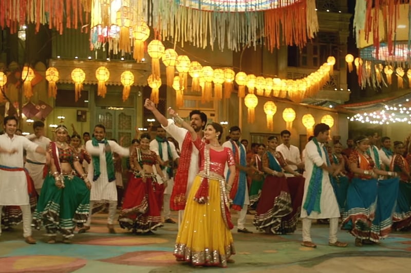 Shahrukh khan, mahira khan, raees, raees songs, nawazuddin siddiqui, raees trailer, shahrukh khan movies, shahrukh khan songs, hrithik roshan, kaabil, mahira khan photos