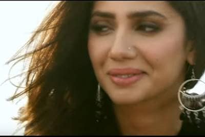 “I also want to promote the film. I also want to be in an interview with Shah Rukh Khan talking about it. Why not? Why is it I get told that that’s asking for too much? It isn’t! It is my right. This was also my film," she said. (Pic courtesy: YouTube grab)