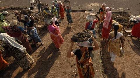 NREGA has seen a rise in its figures during April and June, previous year due to drought like conditions.(Reuters) NREGA has seen a rise in its figures during April and June, previous year due to drought like conditions.(Reuters)