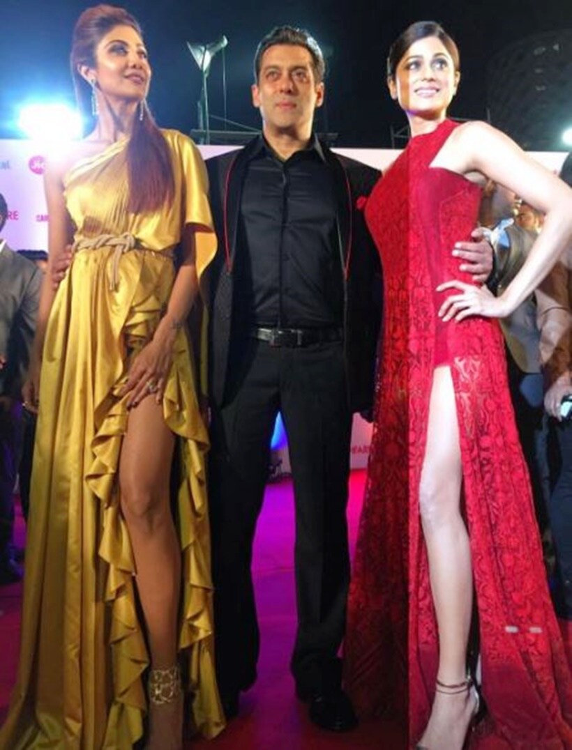 Madame tussauds delhi, bollywood madame tussauds, shahrukh khan, hrithik roshan, kareena kapoor, amitabh bachchan, katrina kaif, salman khan, bollywood, madhuri dixit