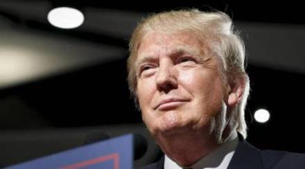 Aides said Trump would not wait to wield one of the most powerful tools of his office, the presidential pen, to sign several executive actions that can be implemented without the input of Congress. (Reuters) Aides said Trump would not wait to wield one of the most powerful tools of his office, the presidential pen, to sign several executive actions that can be implemented without the input of Congress. (Reuters)