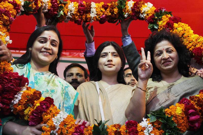 uttar pradesh elections, up elections, up elections 2017, aparna yadav, dimple yadav, samajwadi party, mulayam singh, mulayam singh yadav, up elections 2017, elections 2017