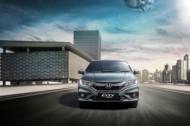 Honda India has launched the new Honda City in India at Rs 8.50 lakh, ex-showroom Delhi. The 2017 Honda City is powered by the existing 1.5 litre petrol engine that develops 117 hp of power and 145 Nm of torque and is paired to a 5-speed manual and a CVT (Continuously Variable Transmission) automatic gearbox. The 1.5 litre i-DTEC diesel engine produces 99 hp and 200 Nm and is mated to a 6-speed manual transmission.