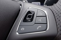  The touch controls on the steering wheel for phone, cruise, audio and voice recognition assist in keeping the driver's attention on the road 