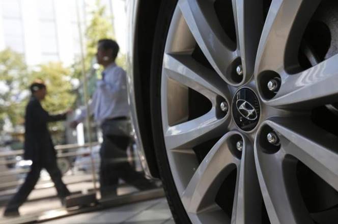 Conventional car tires are viewed as environmentally unfriendly as they are predominately made from fossil fuels. (Reuters)