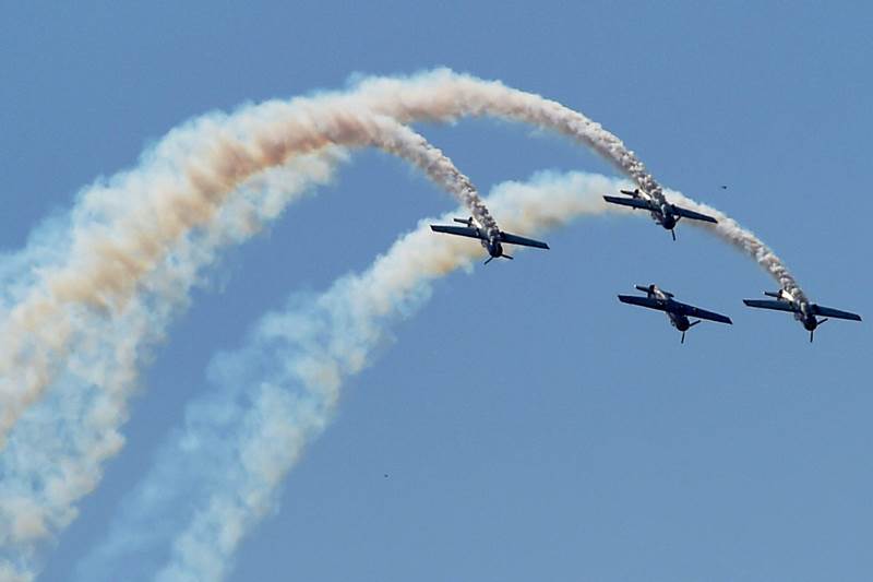 aero india, aero india 2017, aero india bengaluru, rafale, tejas, tejas fighter, rafale fighter, hal, mannohar parrikar, Gripen, indian air force, air force, air show