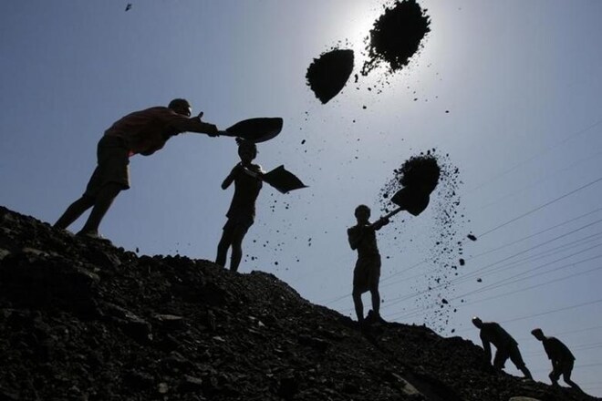 CIL is looking to appoint a merchant banker to assist it in acquiring assets overseas so as to enhance the nation's energy security. (Reuters)