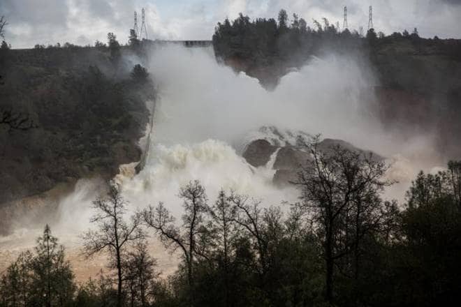Evacuations ordered in US over dam erosion