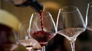 Valentine's Day 2017, Valentine's Day restaurants, Valentine's Day Celebration, Places to visit on Valentine's Day, Sevilla, Cherie One, Barbeque Nation, Sorrento