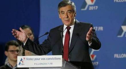 At least one reporter at the scene witnessed agents belonging to France's anti-corruption agency. (Reuters)