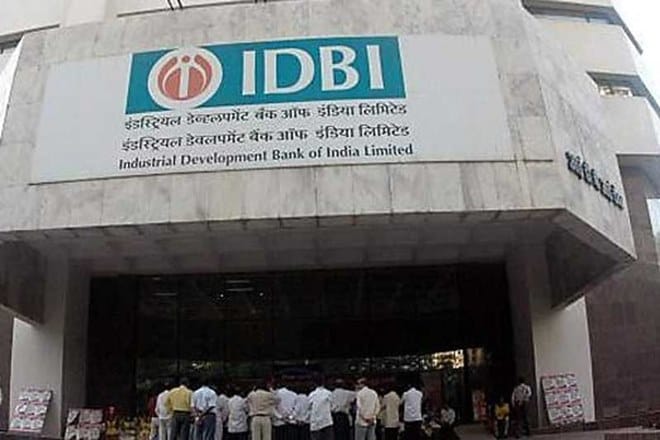 Finance Minister Arun Jaitley in 2015 had hinted at a change in IDBI Bank wherein the government would continue to hold a majority stake, yet keep it at arm’s length. (Representative image)