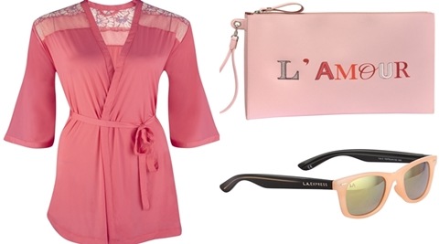 Valentine's day, Valentine's day girlfriend, Valentine's day gift, Valentine's day boyfriend, girlfriend, Valentine's day chocolates, Valentine's day gift ideas, Valentine's day perfumes, romantic gifts, boyfriend Valentine's day