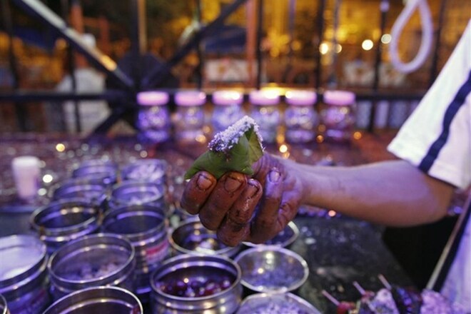 "The special task force will identify paan sellers and evict them to ensure that the city is paan-free," Furtado also said. (Reuters)