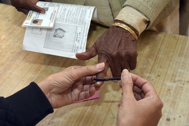 Gujarat, Balajibhai Lingariya, Gram Panchayat, Varesh Sinha, Borisana, Panchmahals district, Sarpanch