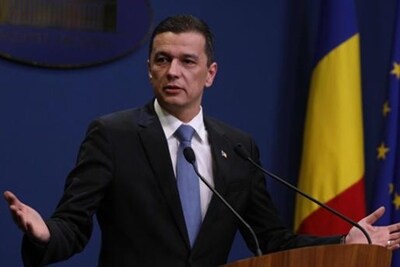 Grindeanu made the announcement after an emergency meeting of the ruling Social Democrats, saying that he did not want the Romanian people to split into two opposing camps. (Reuters)