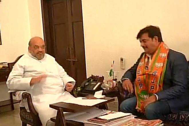 ravi kishan joins bjp, actor ravi kishan, ravi kishan, bjp, bharatiya janata party, bjp president Amit Shah, PM narendra modi, ravi