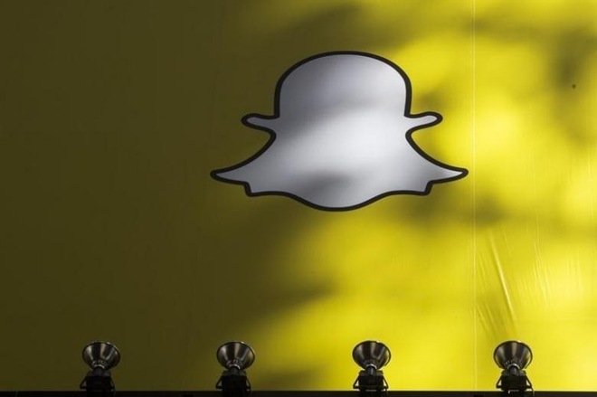 Let's say this up front: Buying shares in Snapchat's IPO next week is an act of lunacy. (Reuters) Let's say this up front: Buying shares in Snapchat's IPO next week is an act of lunacy. (Reuters)