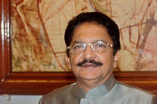 The Governor later met the rival party faction of acting Chief Minister O. Panneerselvam. (PTI)