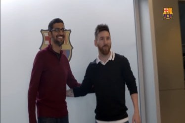 sundar pichai fc barcelona, pichai barcelona, sundar pichai lionel messi, pichai messi, pichai footbal, messi football, google sundar pichai, google ceo, google barcelona, google fc barcelona, barca, real madrid, messi, luis suarez, mwc 2017, mobile world congress, mwc barcelona, sundar pichai messi