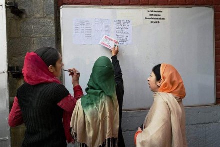 Andhra Pradesh 10th Class Exam 2017: The Board of Secondary Education of Andhra Pradesh (BSEAP) will soon release its hall ticket/admit card for the AP 10th Class / SSC board examinations that will be conducted in March 2017. (PTI)