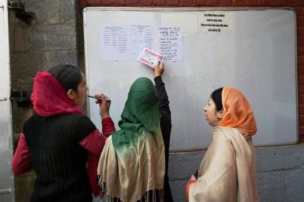 Andhra Pradesh 10th Class Exam 2017: The Board of Secondary Education of Andhra Pradesh (BSEAP) will soon release its hall ticket/admit card for the AP 10th Class / SSC board examinations that will be conducted in March 2017. (PTI) Andhra Pradesh 10th Class Exam 2017: The Board of Secondary Education of Andhra Pradesh (BSEAP) will soon release its hall ticket/admit card for the AP 10th Class / SSC board examinations that will be conducted in March 2017. (PTI)