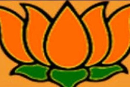 Newly elected BJP MLA Madhvendra Pratap Singh Ranu allegedly threatens cop, inquiry ordered. (IE) Newly elected BJP MLA Madhvendra Pratap Singh Ranu allegedly threatens cop, inquiry ordered. (IE)