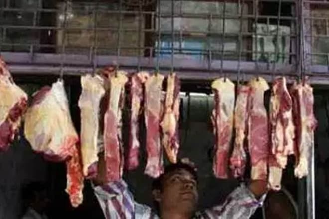 Official sources told FE that a team comprising veterinarians from Malaysia will be visiting 23 processing meat processing units in Uttar Pradesh, besides inspecting 12 units in Maharashtra, Punjab and Andhra Pradesh. (IE) Official sources told FE that a team comprising veterinarians from Malaysia will be visiting 23 processing meat processing units in Uttar Pradesh, besides inspecting 12 units in Maharashtra, Punjab and Andhra Pradesh. (IE)