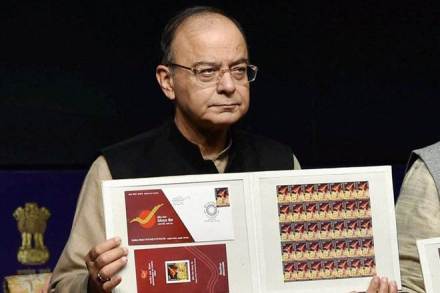 India Post boasts of more than 1.5 lakh post offices across the nation, with 90% of them located in rural areas—a reach, if encashed properly, can be a potent weapon in revolutionalising e-commerce in the country. (PTI) India Post boasts of more than 1.5 lakh post offices across the nation, with 90% of them located in rural areas—a reach, if encashed properly, can be a potent weapon in revolutionalising e-commerce in the country. (PTI)