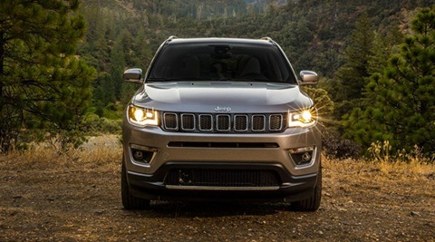 Jeep Compass interior spied, watch video