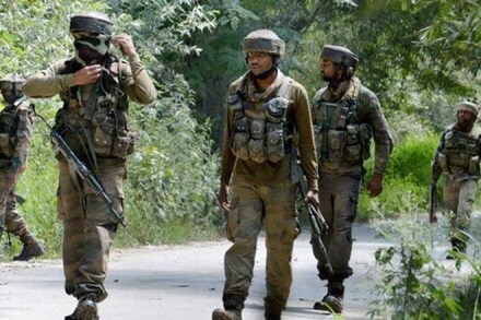 Pakistan intruder, intruder shot dead, intruder arrested, intruder international border, BSF, punjab, paharipur, gurdaspur