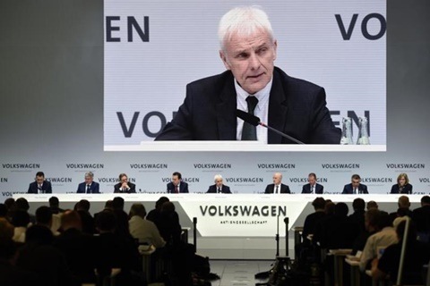 German carmaker Volkswagen CEO Matthias Mueller addresses the company's annual news conference in Wolfsburg, Germany, March 14, 2017. REUTERS/Fabian Bimmer