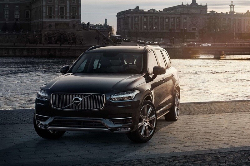 Volvo XC90 – 530 litre: The Volvo XC90 SUV occupies the last place in our top five SUVs with large boot volume. It comes with boot capacity of 530 litres. The cargo behind the third row is accessed through an electric tailgate. The second-row seats are split in 40:20:40 ratio and can be folded to create generous room at the rear.