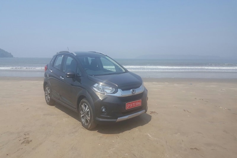 Dimensions : The WR-V is longer, wider and taller than Jazz, it measures 3,999 mm in length, 1,734 mm in width, 1,601 mm in height. It also gets 2,555mm wheelbase and 188mm ground clearance, larger than the Jazz. The kerb weight of the compact SUV is 1104kg for petrol variant, while the diesel variant weighs at 1204kg. In boot space, the WR-V is having a 363 litre boot space, while the Jazz gets 354 litres.