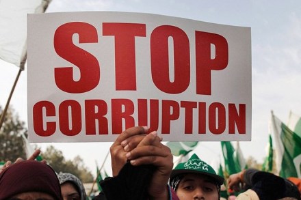 In addition to technological fixes and public policies targeting underlying causes of bribery, the dynamics of human behaviour have a key role to play in the adoption of honest strategies or continuance of corruption in a society. (Reuters) In addition to technological fixes and public policies targeting underlying causes of bribery, the dynamics of human behaviour have a key role to play in the adoption of honest strategies or continuance of corruption in a society. (Reuters)