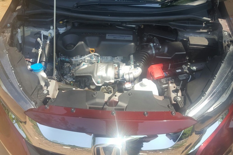 Engine: Honda WR-V will carry the same engines as seen in the Jazz and is powered by a 1.2 litre i-VTEC petrol engine and the 1.5 litre i-DTEC diesel engine. The 1.2 litre engine generates 89 hp of power at 6,000 rpm and 110 Nm of torque at 4,800 rpm while the 1.5 litre diesel unit generates 99 hp of power at 3,600 rpm and 200 Nm of torque at 1,750 rpm. Both engines will be available only with manual transmissions and unlike the Honda Jazz, the petrol engine will not have the option of an automatic transmission. The petrol engine gets a 5-speed unit while the diesel engine gets a 6-speed gearbox and the claimed fuel efficiency of the Honda WR-V is 17.5 kmpl for the petrol variants and 25.5 kmpl for the diesel trims.