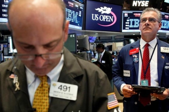 E-mini S&P futures edged up 0.2 percent, after the Dow Jones Industrial Average snapped a 12-day winning streak to close down 0.1 percent in the prior session. (Reuters)