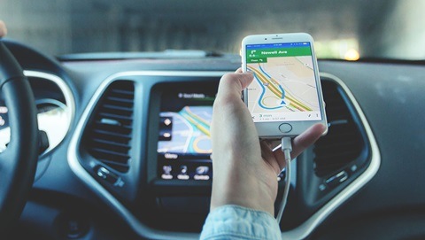 Are car navigation systems useless and should car makers dump them?