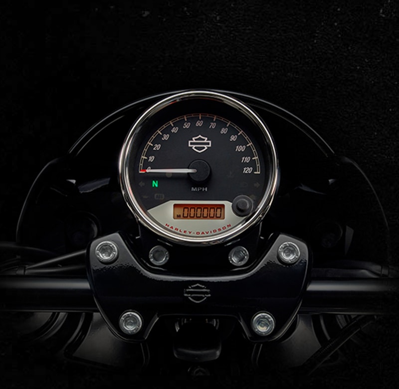 Features: The Street Rod 750 get features such as 3.5 inch electronic speedometer which shows signals of high beam, neutral, low oil pressure, turn signals, engine diagnostics, low fuel warning, blade key ignition, fork lock and locking fuel cap. In addition, the motorcycle receives 'drag bars' handlebar with bar-end mirrors and color-matched speed screen with a black inserts. Interestingly, with just a 13-litre fuel tank, the motorcycle still doesn't have a fuel-gauge and one is notified only about low-fuel warning.