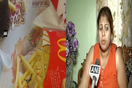 lizard in McDonald's, McD lizard, McDonald's french fry lizard, fried lizard in french fries, kolkata woman McDonald's lizard