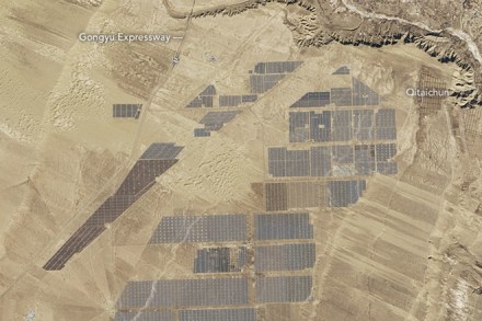 The solar farm sits on the Tibetan Plateau in China and has the capacity to power 200,000 households. (Image: NASA)