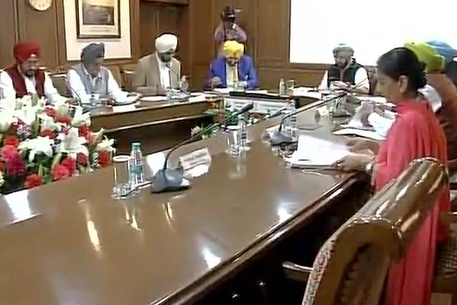 Two days after taking over the reins of power in Punjab, the new Congress government under Chief Minister Amarinder Singh today started work on the state's development agenda at its first cabinet meeting, taking several key decisions. (ANI)