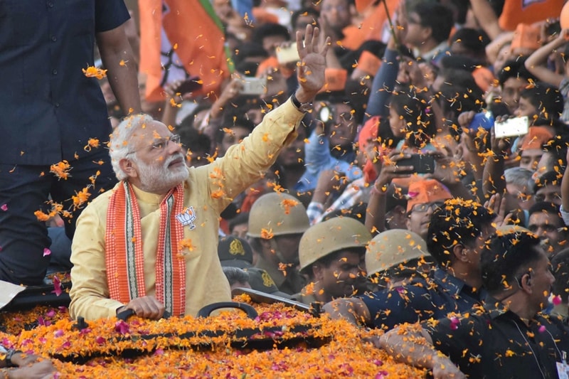 narendra modi, narendra modi in varanasi, varanasi, bjp, up elections, uttar pradesh elections, up polls, up elections 2017, varanasi roadshow, bjp, bjp up