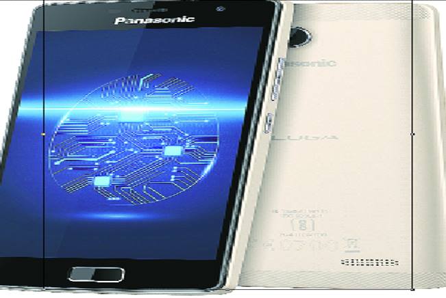 The Eluga Tapp feels reasonably solid in the hand. The Eluga Tapp feels reasonably solid in the hand.